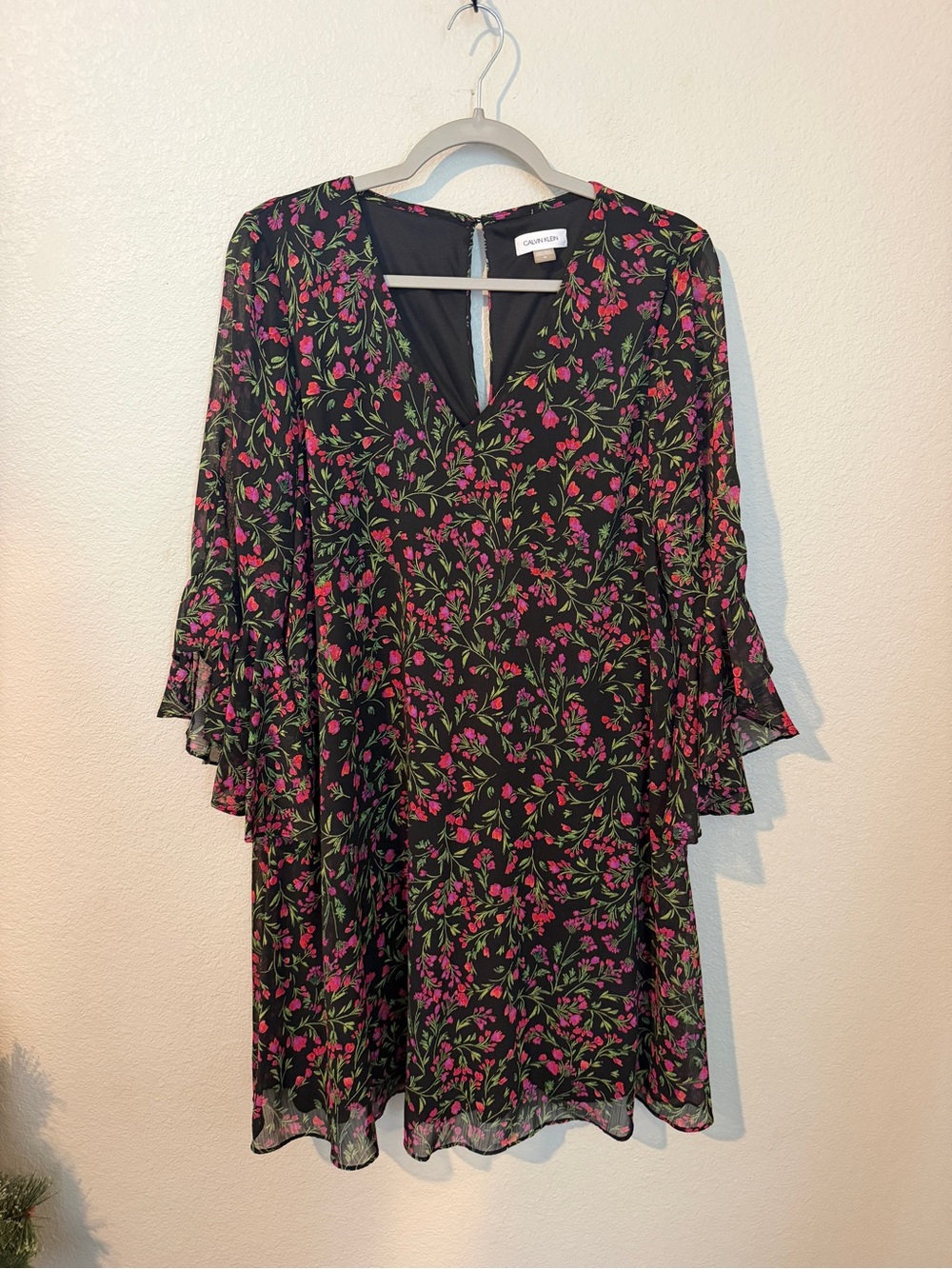 Calvin Klein Black Floral V-Neck 3/4 Sleeve Dress - Pink & Green Print